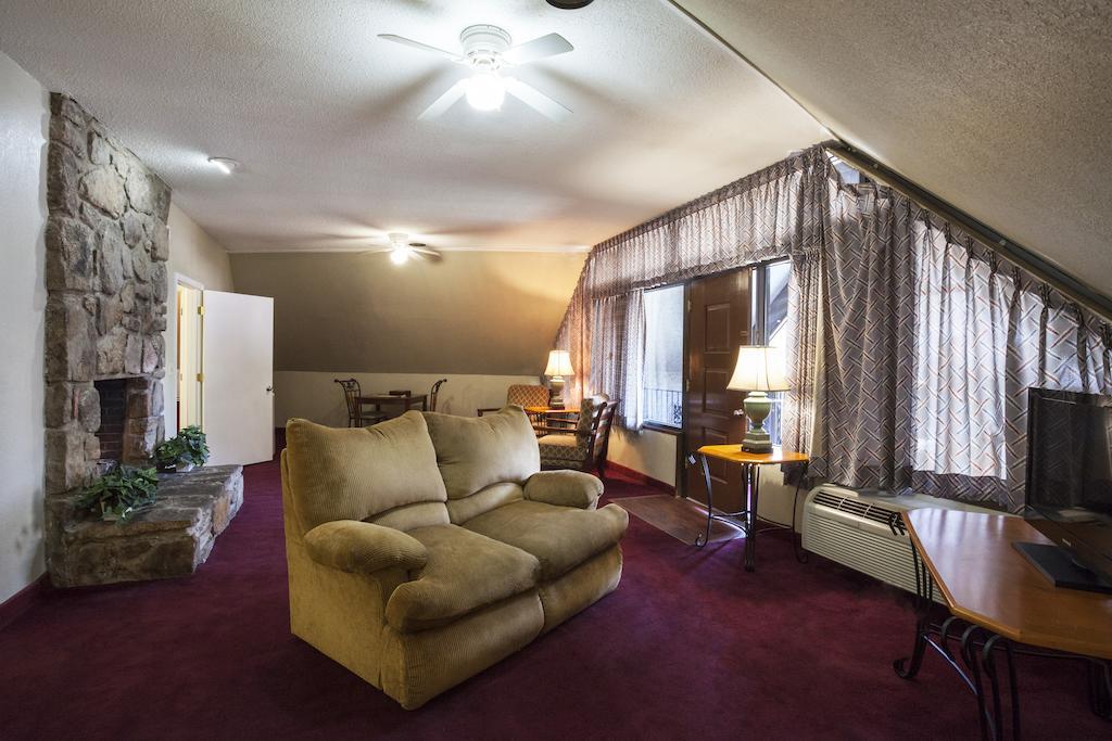 Four Seasons Motor Lodge Gatlinburg Quarto foto